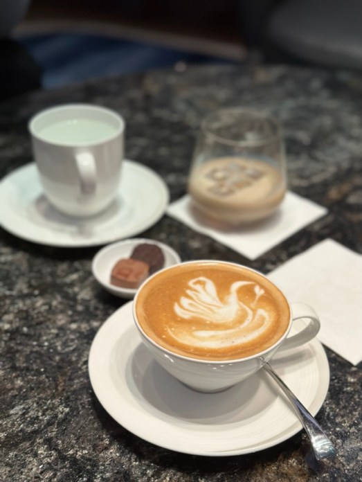 0B1B9B67-0C62-4C14-9BD5-2CB4E33EB1CD_1_105_c