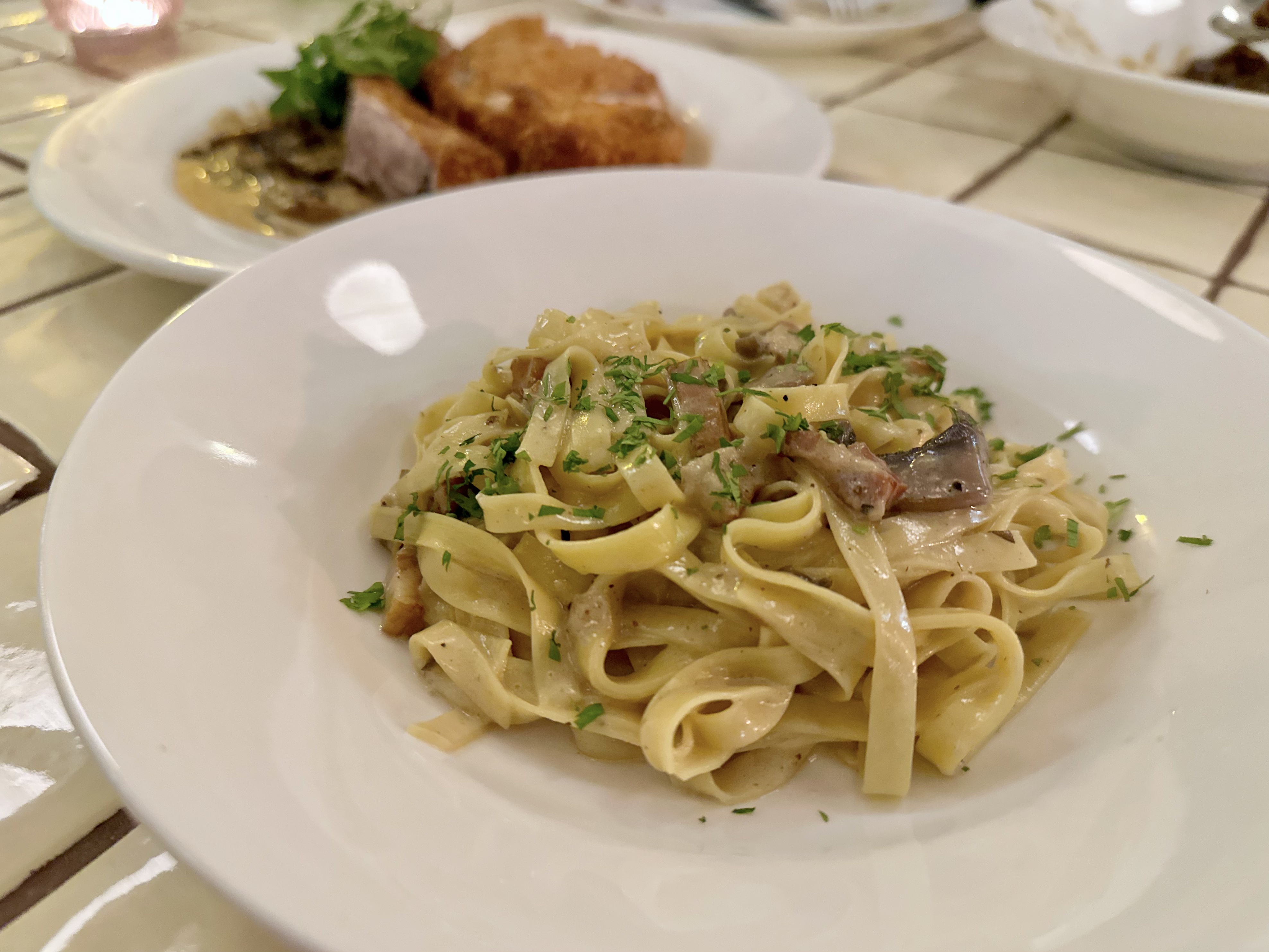 19AC64CA-B968-4561-9ADF-D18BCBB9C1F2_1_201_a