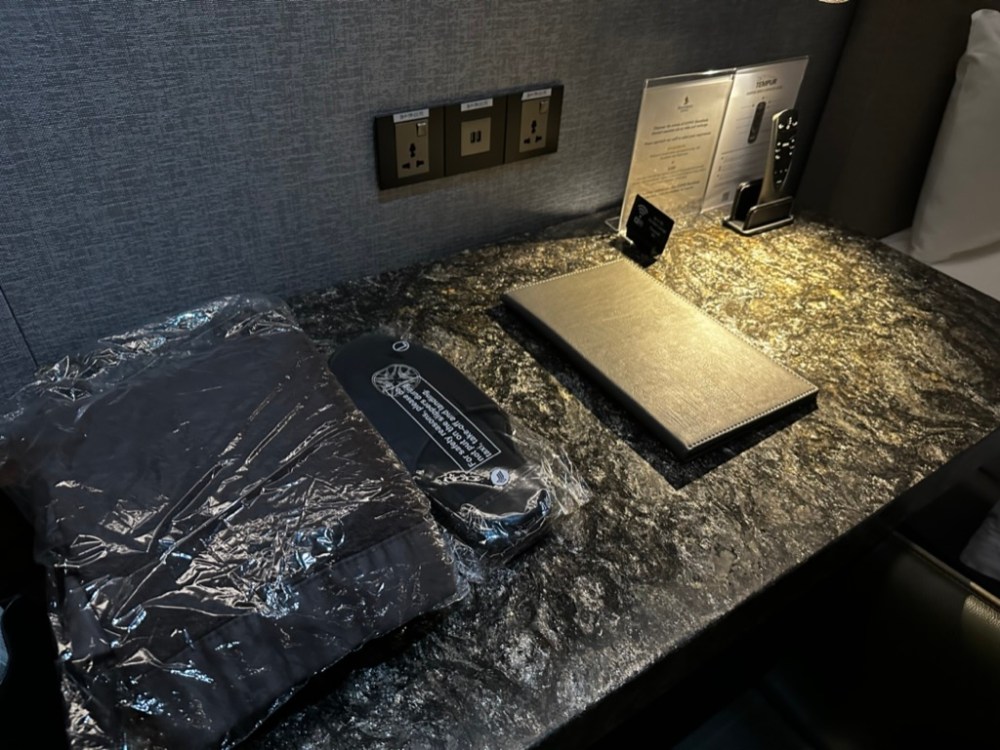 936CA33A-C64A-41ED-8328-367A1E326CF1_1_105_c