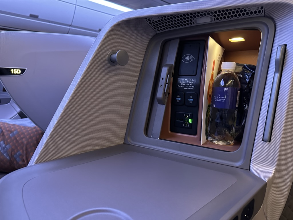 A5EDAC4F-C6B8-4A5A-A17D-67920A00D5CD_1_105_c