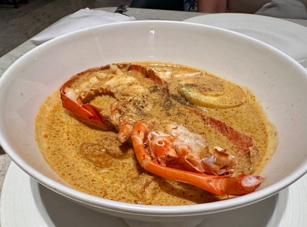 B0557444-0EF6-41CC-B627-064675A6DDEA_1_105_c