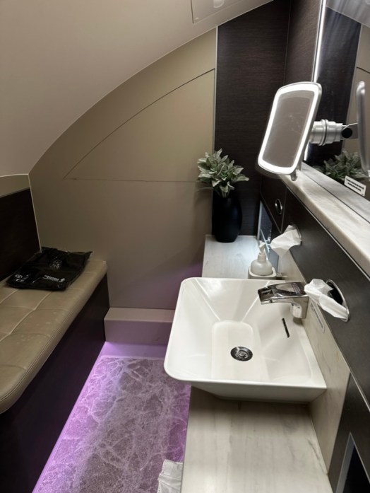 CBA13825-9AE2-4FD9-BB74-DF6FAD886DBD_1_105_c