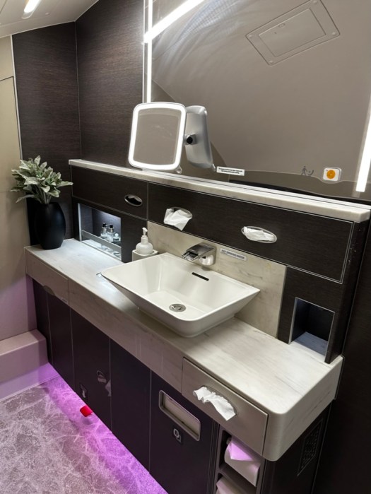 CEC73355-7630-45C7-AEFB-98D2A713592F_1_105_c