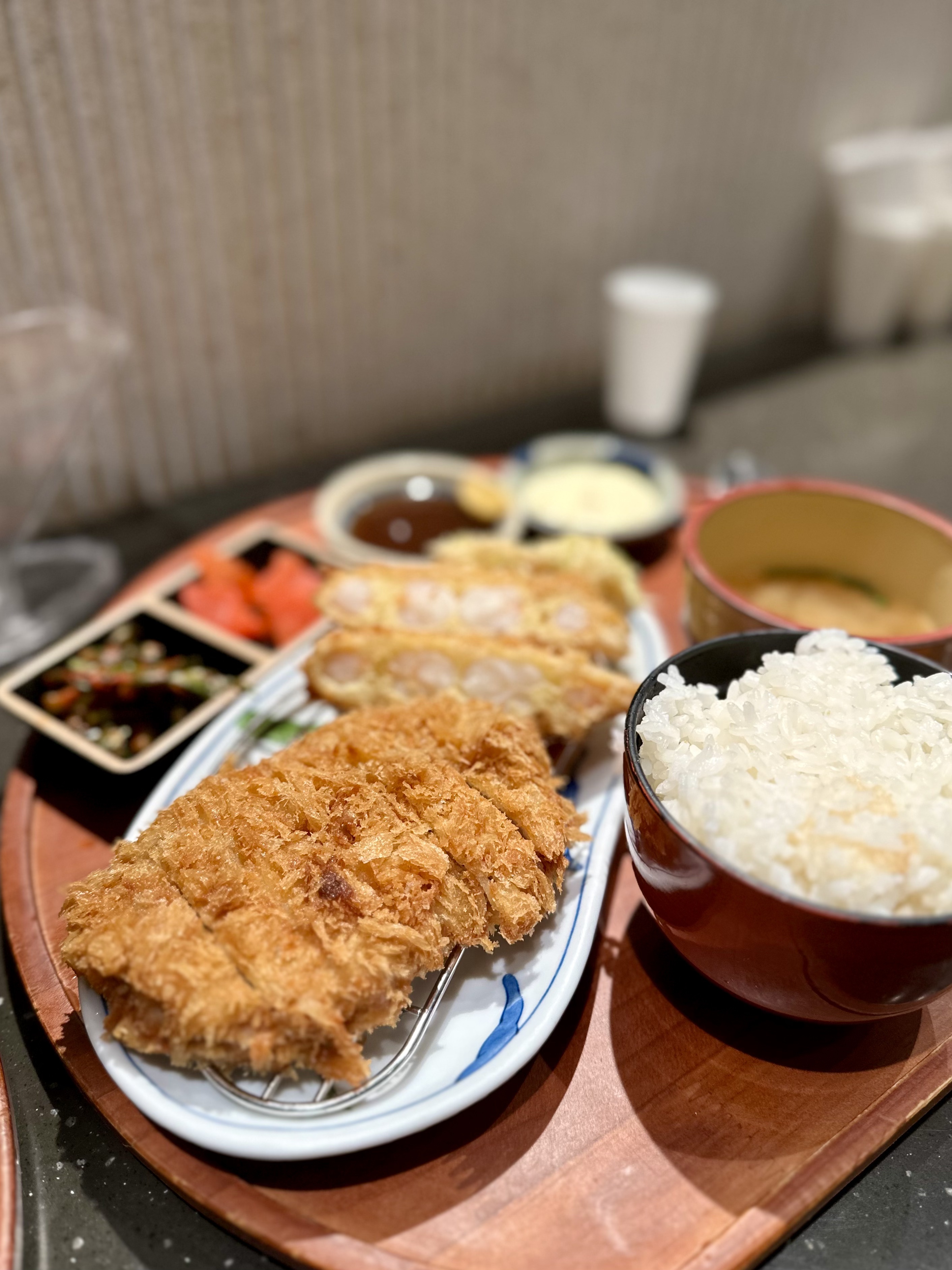 5DD801BF-E2DC-4D41-A4A5-DBFED18DCF20_1_201_a