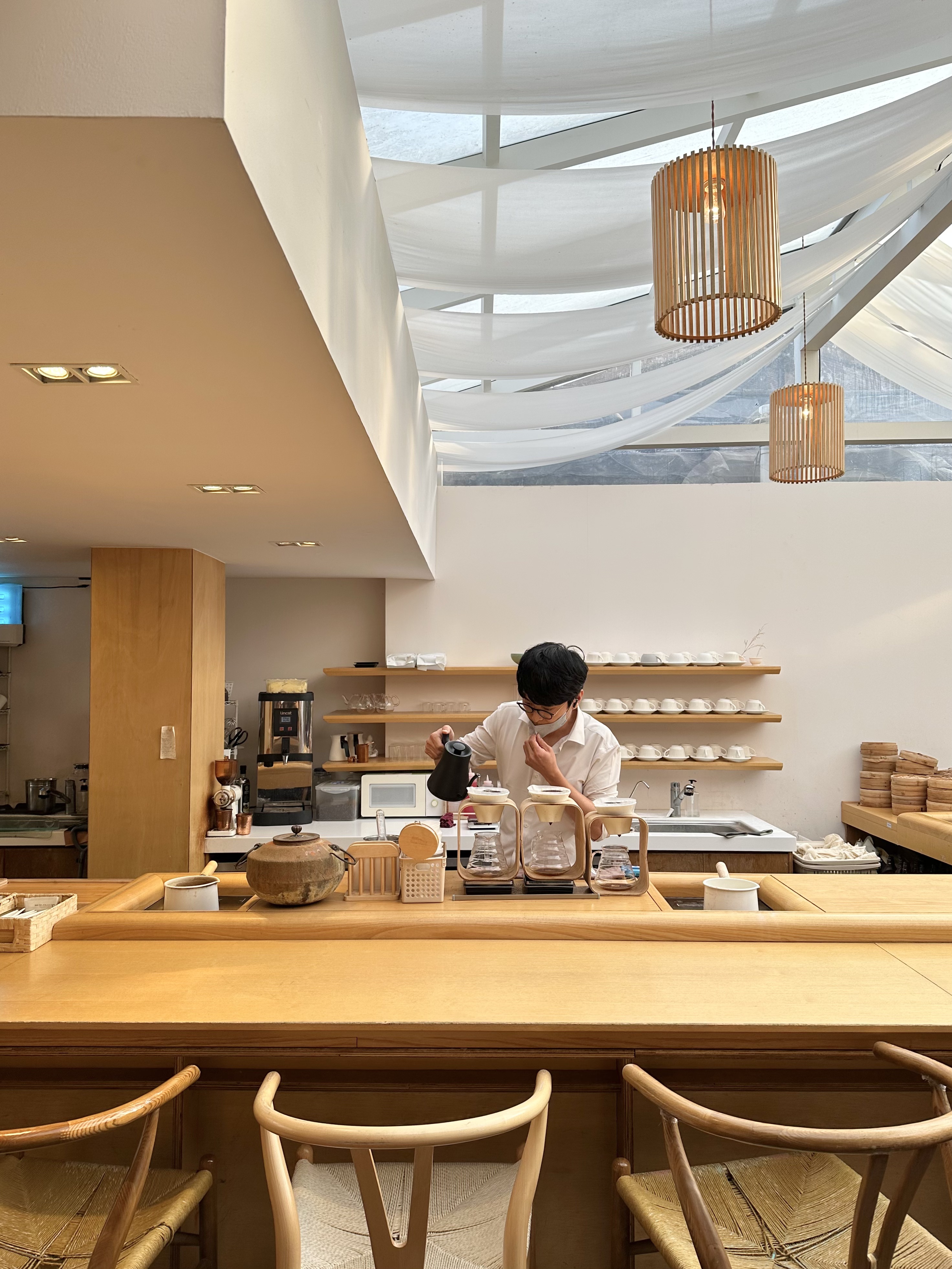 61FB4718-2B58-4156-977B-3E86B16FB04A_1_201_a