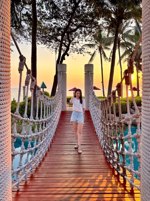 6A09EC02-4836-47B7-A9D2-058BCA5A4772