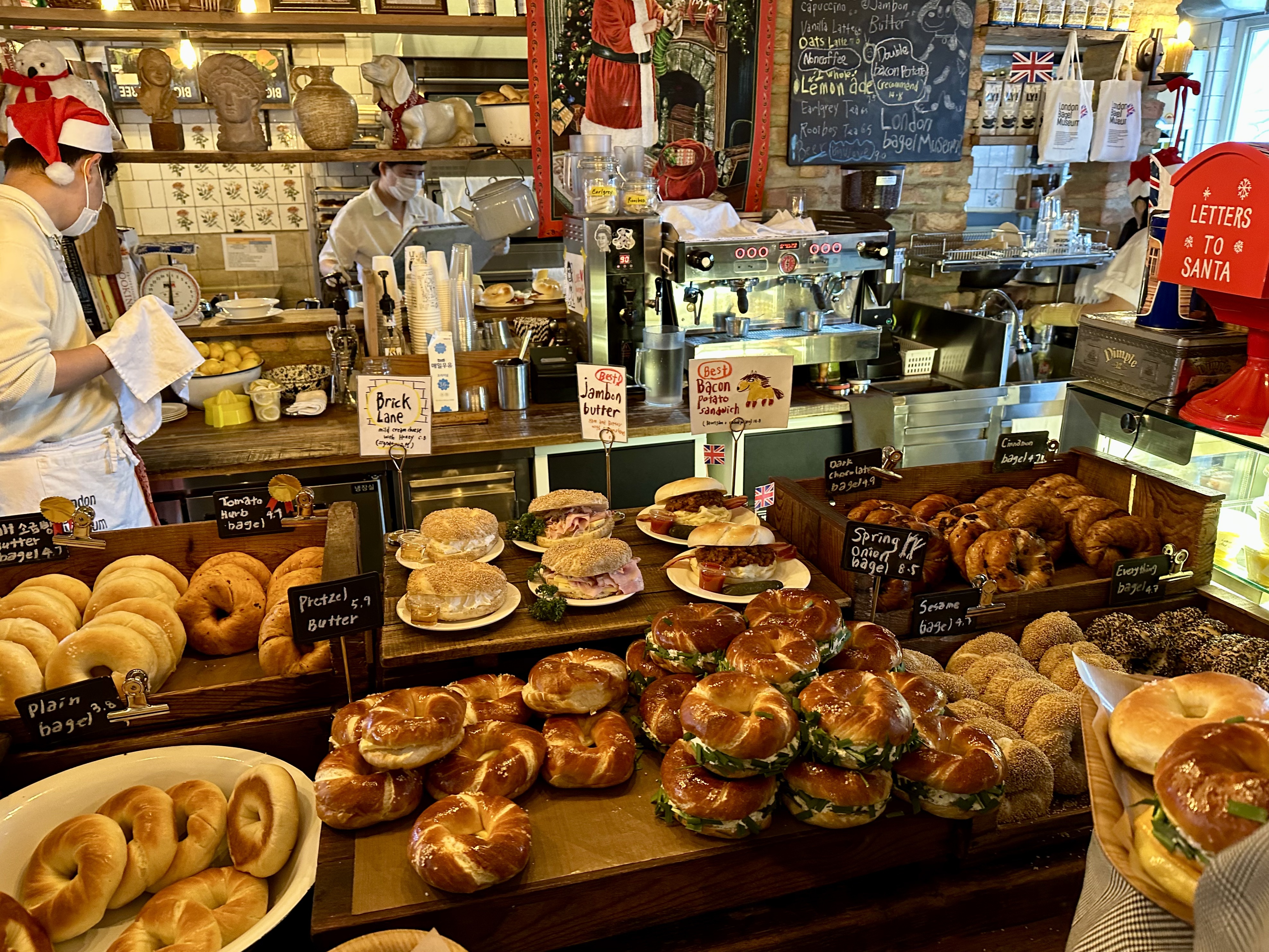 8FEEB6CF-9B83-41B4-BA84-B8DDF937F21A_1_201_a