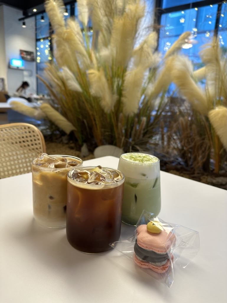 ACE9F6EF-0194-4BB2-BEFB-C7F2F8E3737E_1_105_c