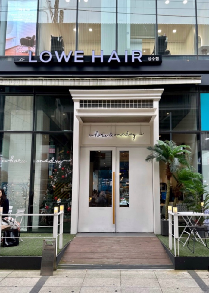 E79D75A1-EEDA-4D63-9FD6-AEE92CE3CFF7_1_105_c