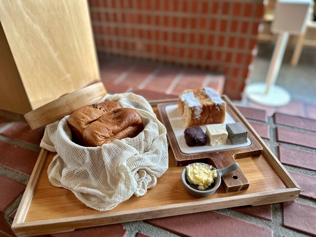 EF0E382C-C6D1-447F-8FAE-282B53E6A7C7_1_105_c