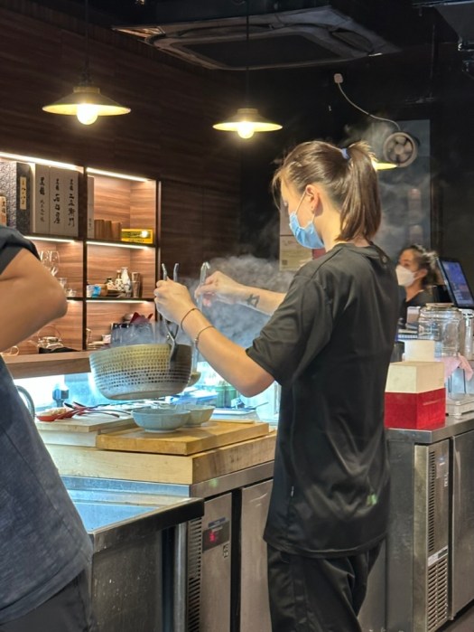 243FB361-FF9C-4E2C-842C-EC7018E19539_1_105_c