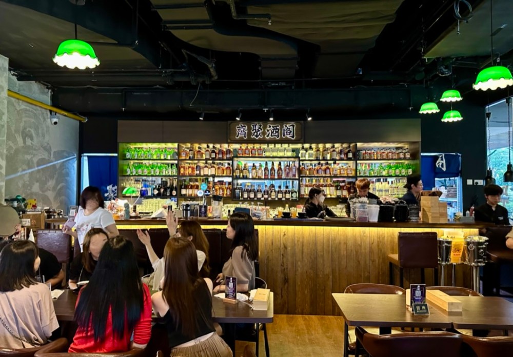 5EF42B14-46D6-4A84-9BB9-993C72F21938_1_105_c