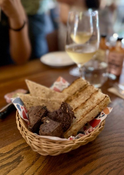 5F682554-D5F1-4311-8713-A27984E1FBC1_1_105_c