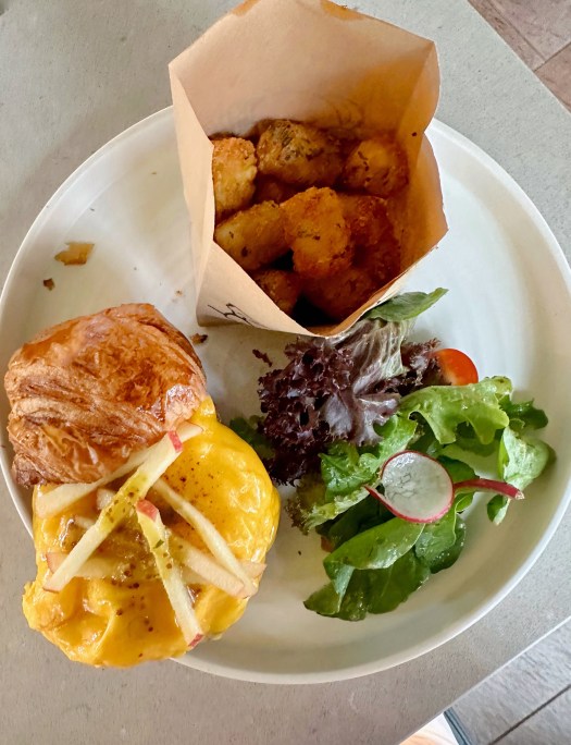 6EC4042B-1791-49E7-944F-10DE0B9386A6