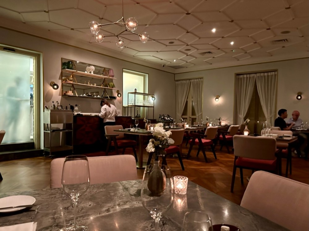 EE5DFE94-D100-4BE9-B50D-3CFB38C08F93_1_105_c