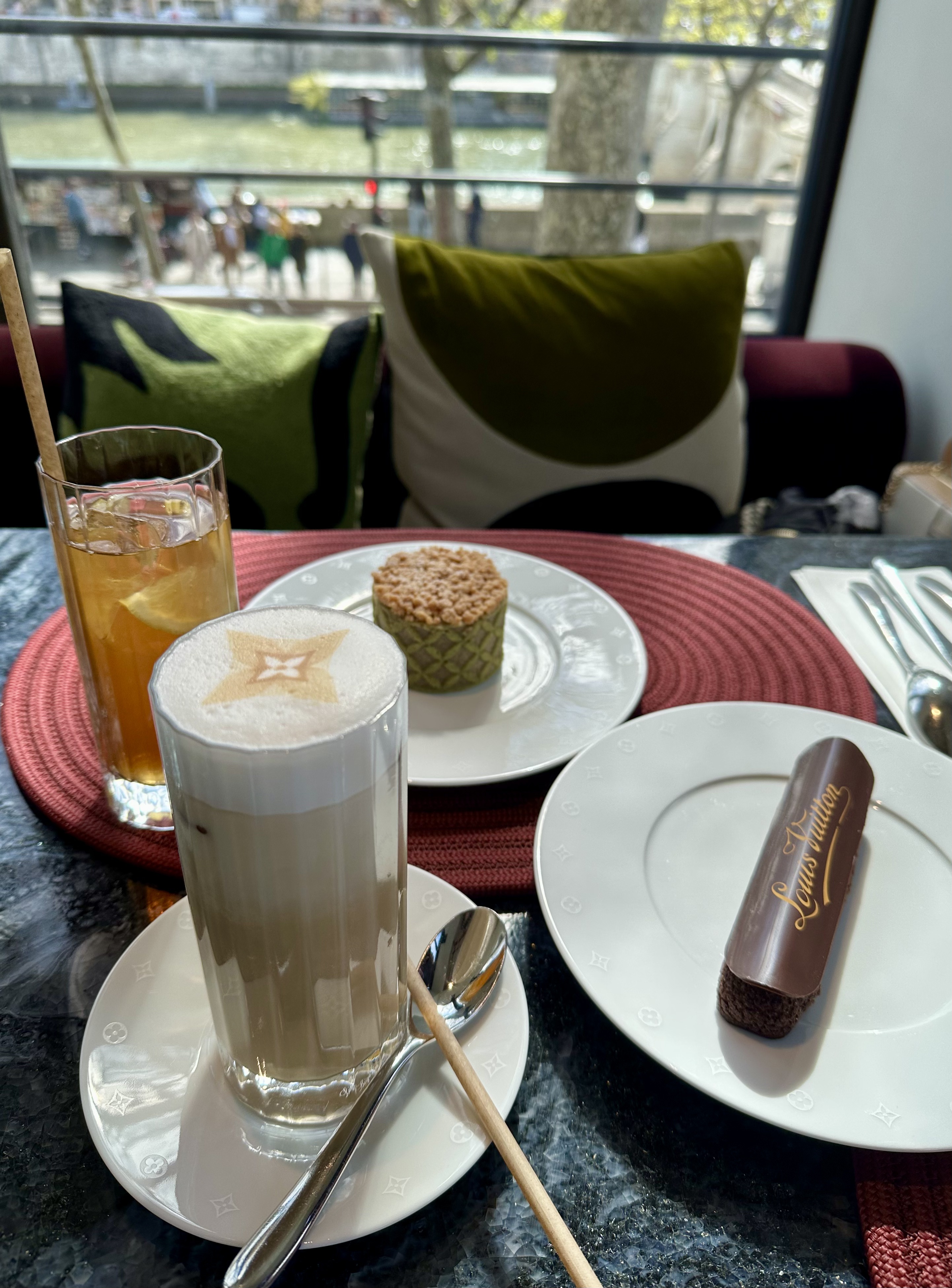 70AAC495-3CBE-472F-A59B-A15F005C4098_1_201_a