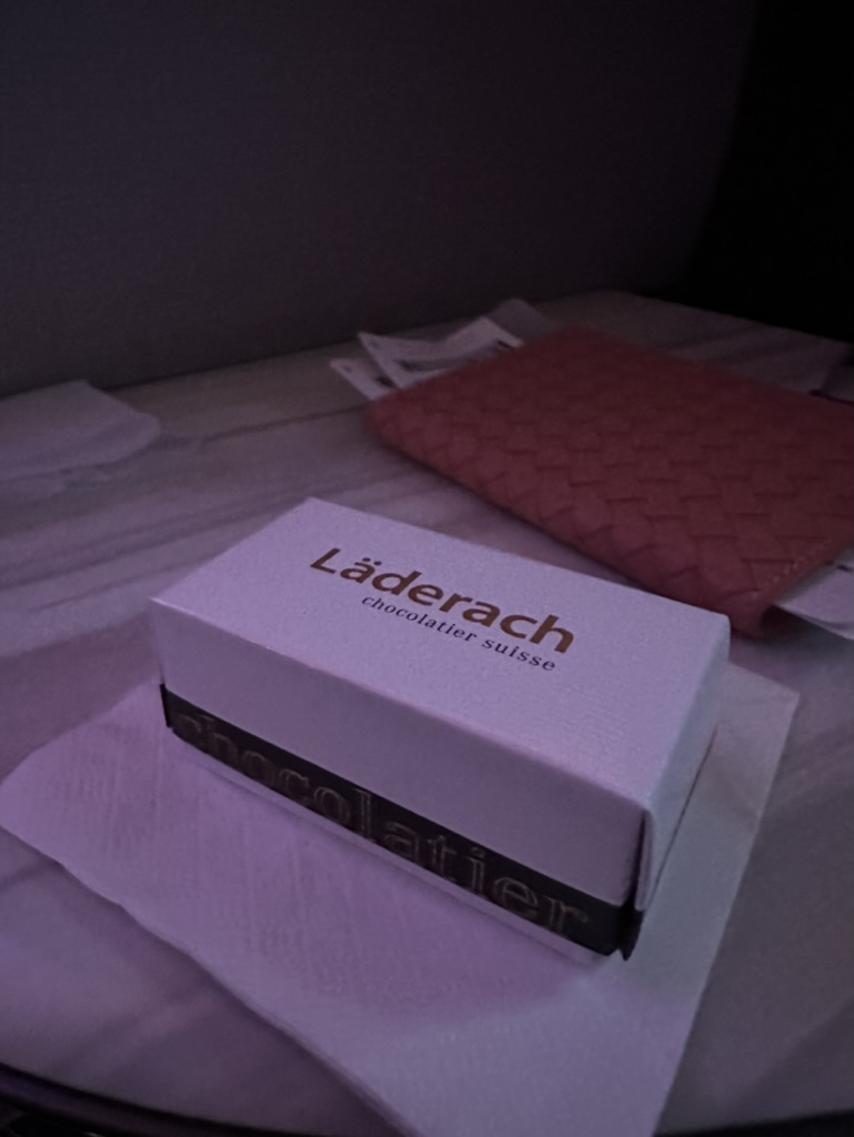 94DBF37D-5C53-4321-9433-6D853BF88C75_1_105_c