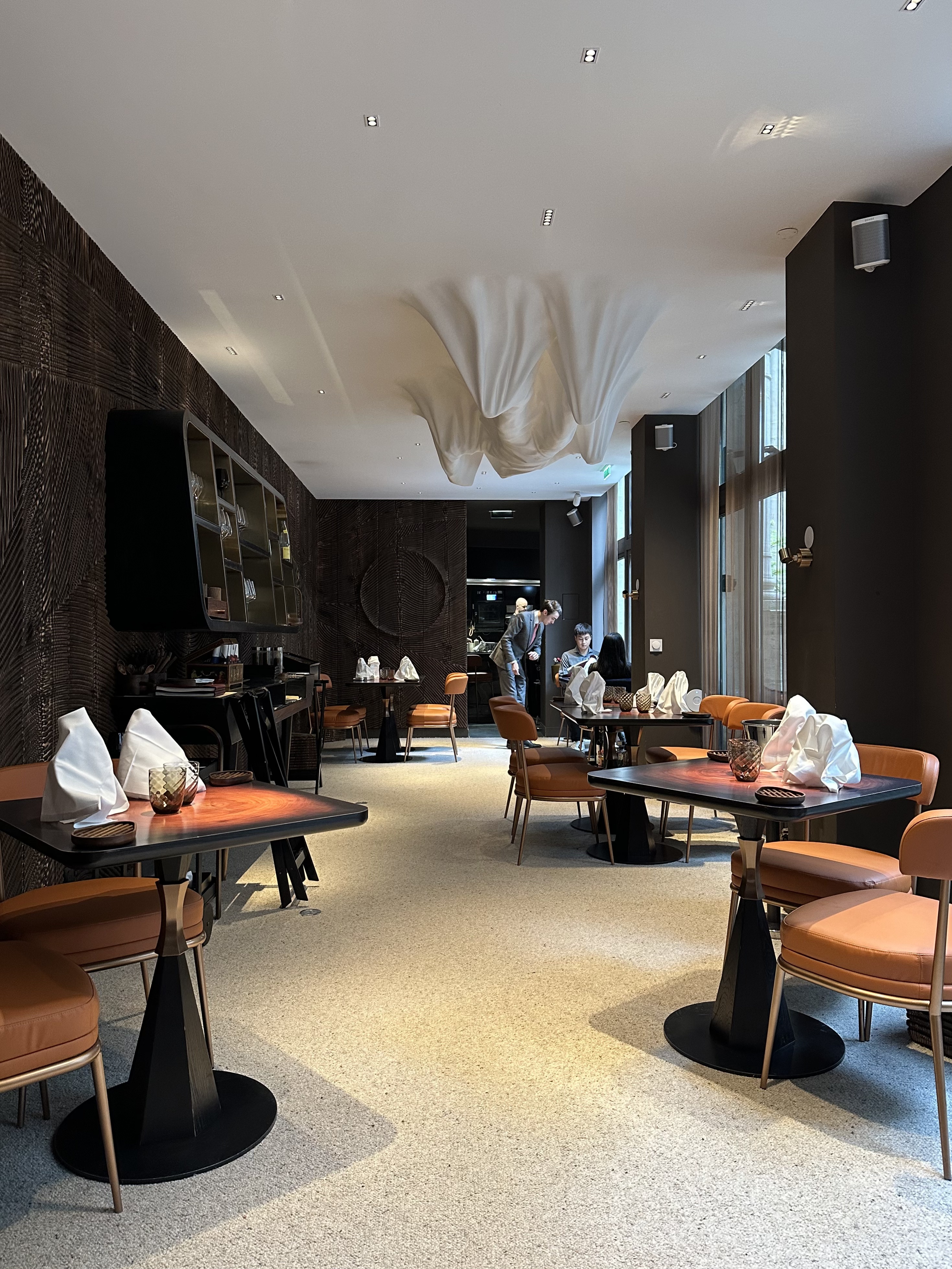 96E9451C-EE51-401E-B2A1-5AB435C05D0C_1_201_a