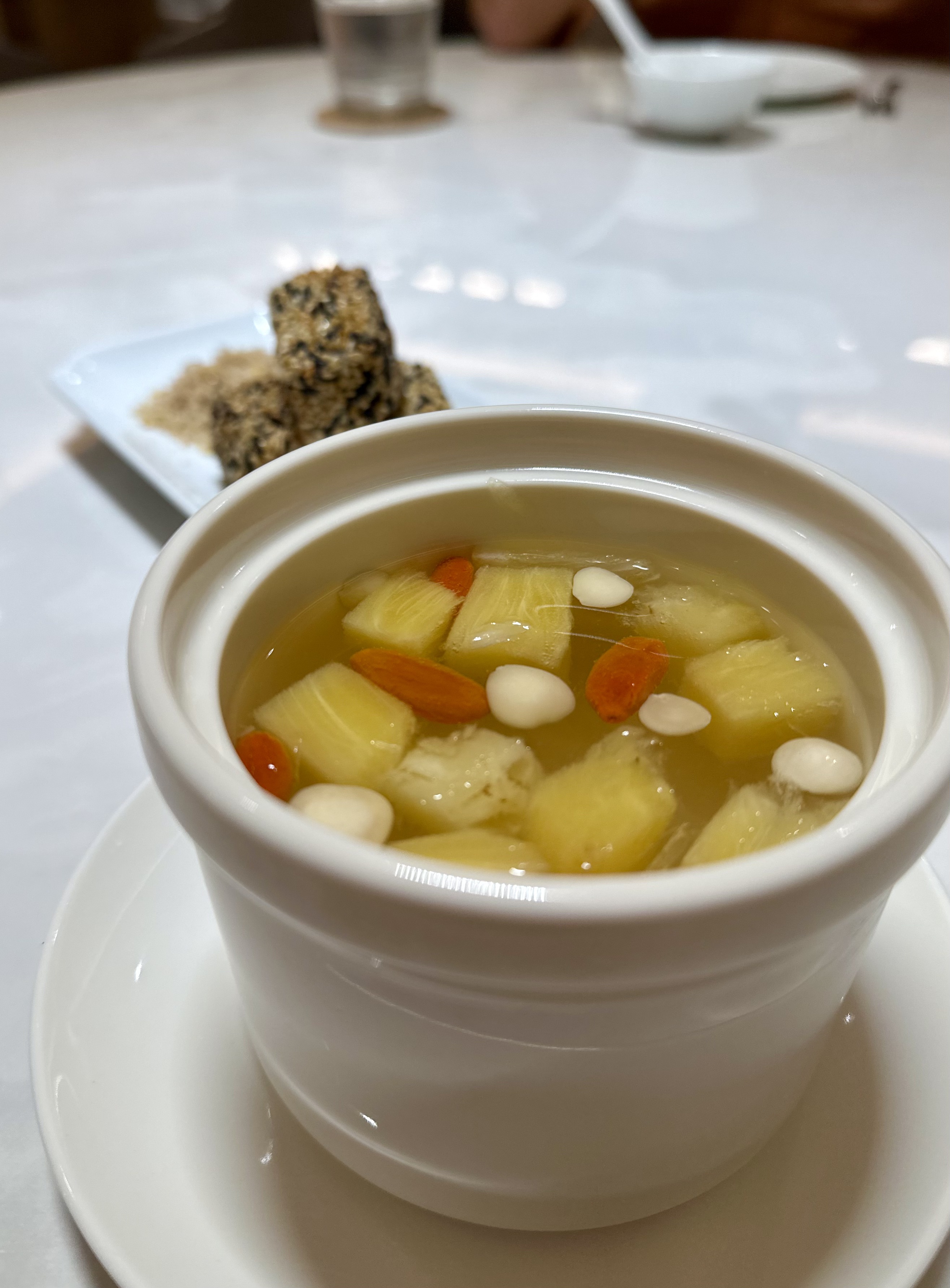 9b5ec4bb-673d-4f6c-af83-e5eabab34a9c_1_201_a