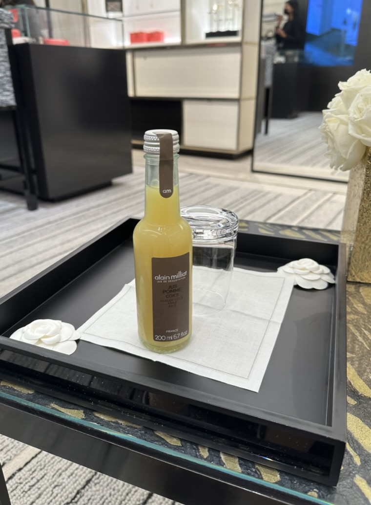 C7841A76-9D9E-4957-80AD-CA1A679A7A90_1_105_c